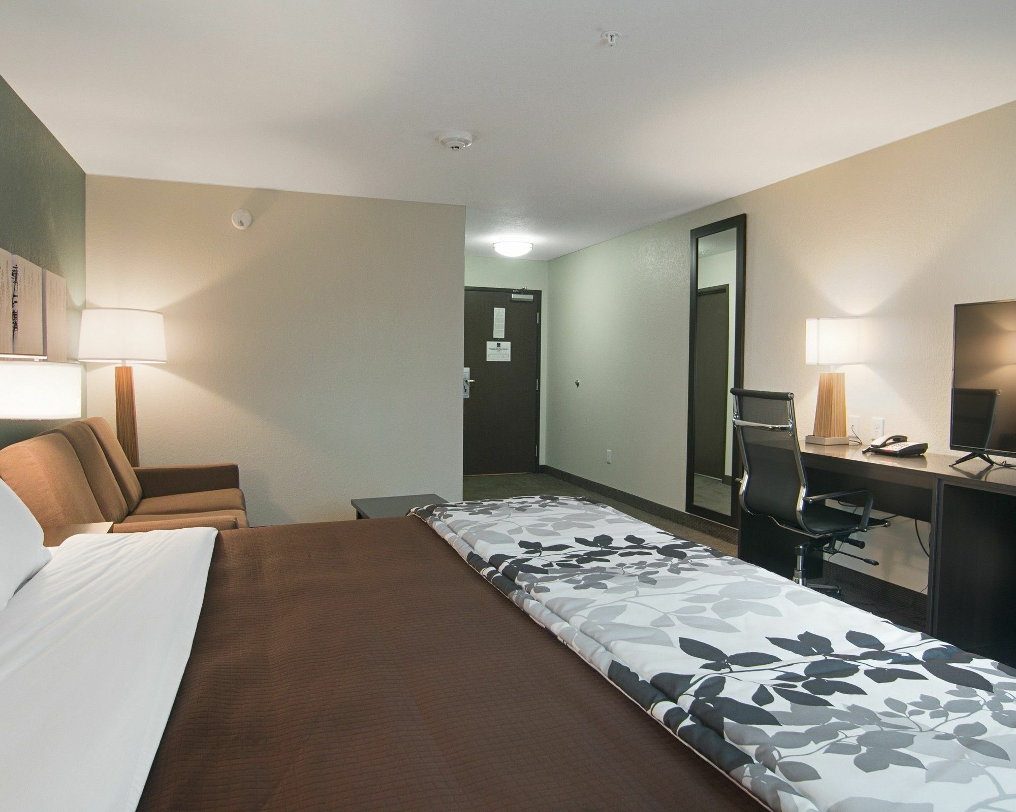 Sleep Inn & Suites Ames Near Isu Campus Exterior photo